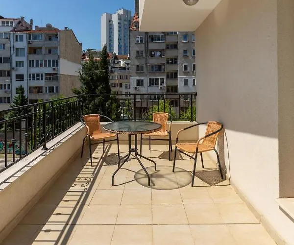 Flora 1 Appartement Burgas